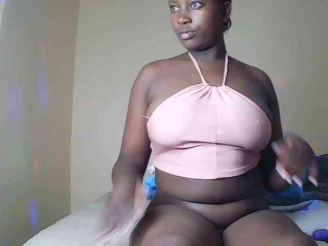 SoniaBella webcam