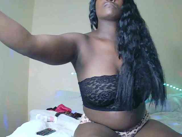 SoniaBella webcam