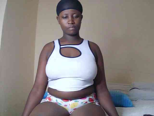 SoniaBella webcam