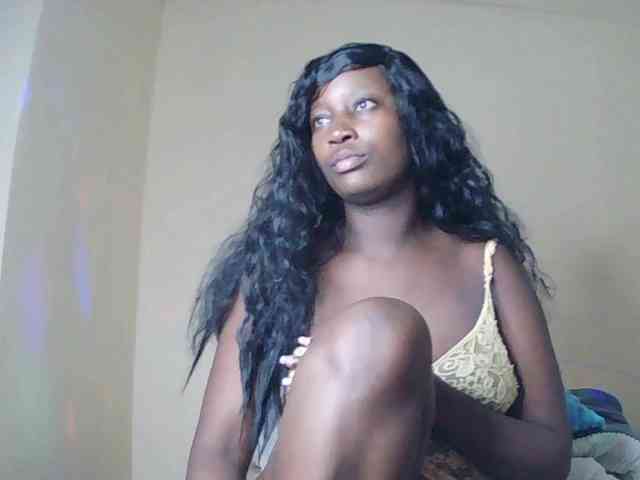SoniaBella webcam