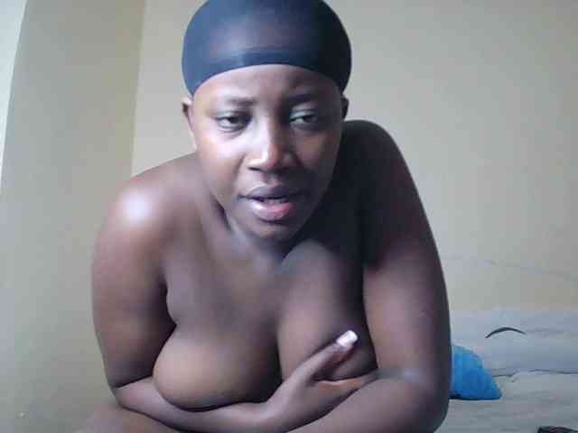 SoniaBella webcam
