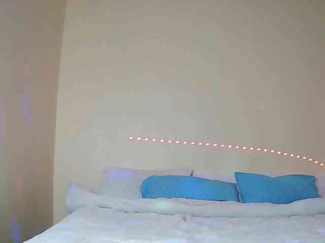 SoniaBella webcam