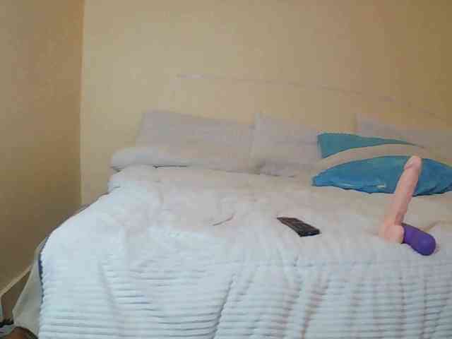 SoniaBella webcam