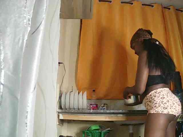 SoniaBella webcam