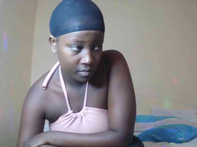SoniaBella webcam