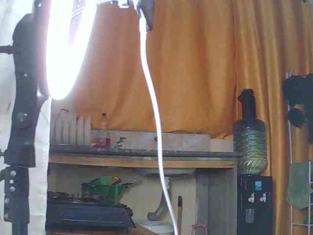 SoniaBella webcam