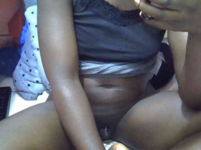 Ebonydora webcam