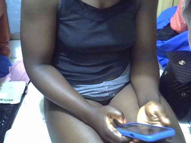Ebonydora webcam