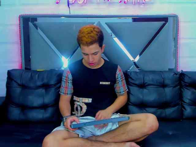 TeenLustLive- webcam