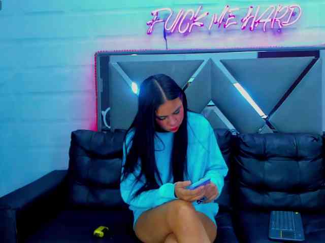 TeenLustLive- webcam