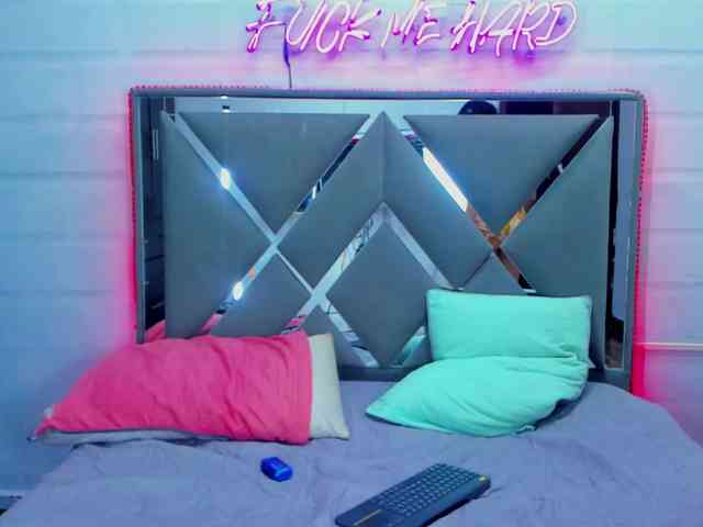 TeenLustLive- webcam