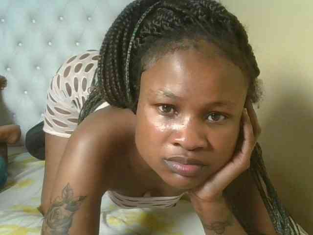queenivy webcam