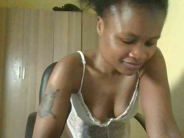 queenivy webcam