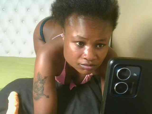 queenivy webcam
