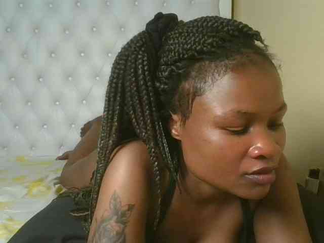 queenivy webcam