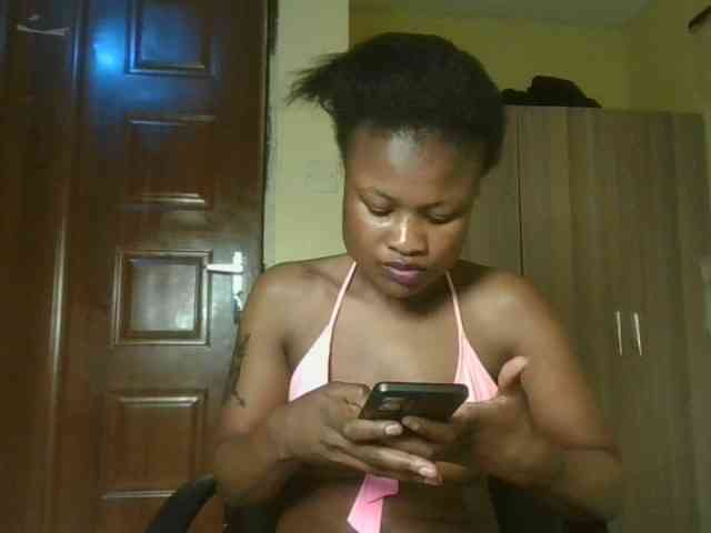 queenivy webcam