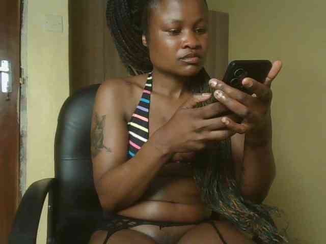 queenivy webcam