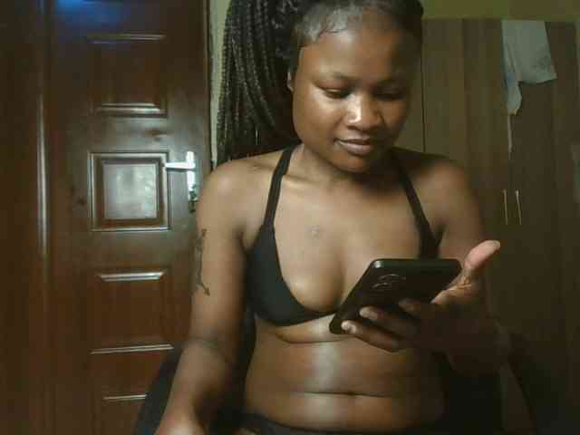 queenivy webcam