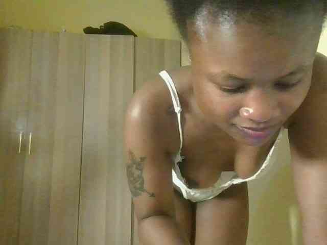 queenivy webcam
