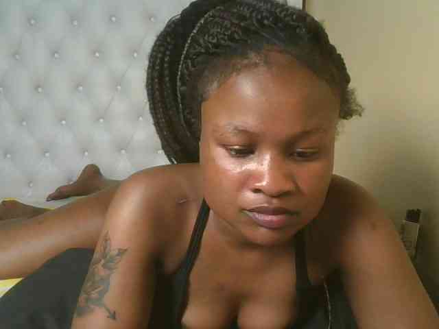 queenivy webcam