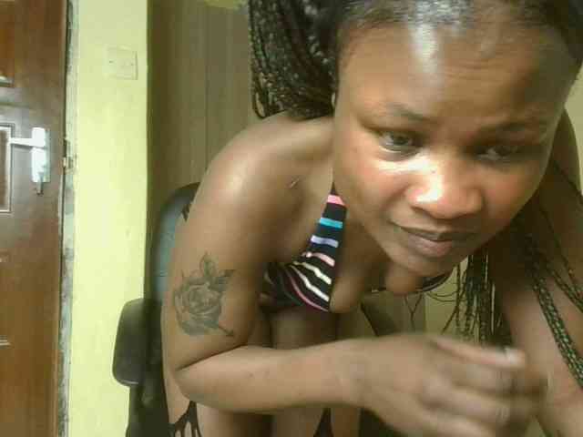 queenivy webcam