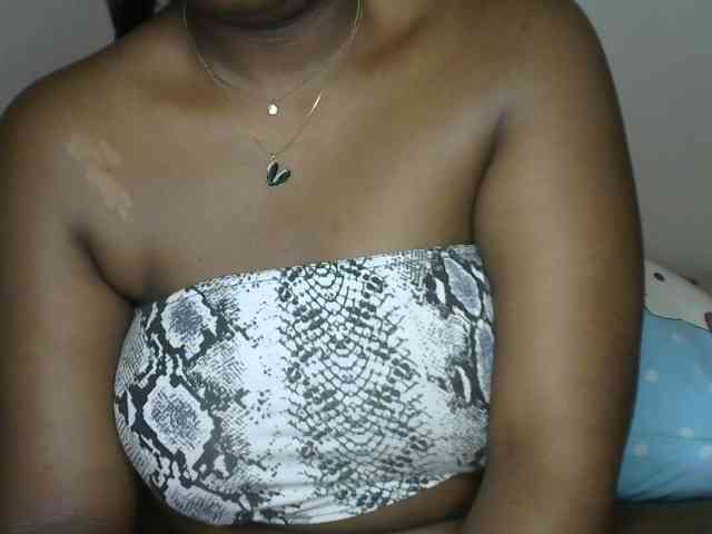 Sexxybhaddiea webcam