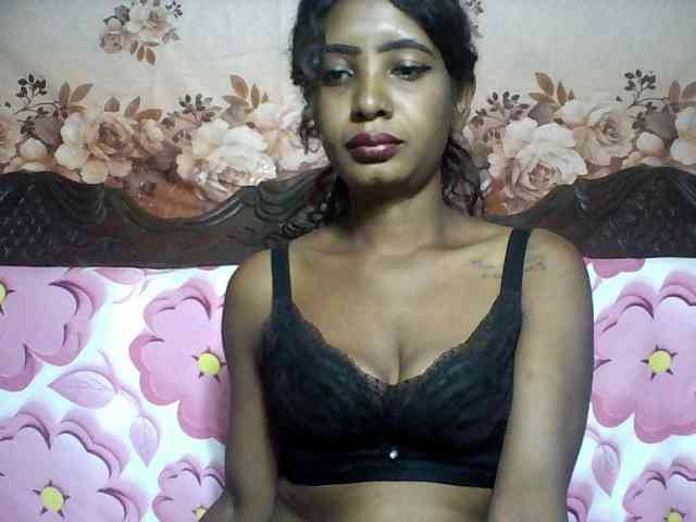 Annicka25 webcam