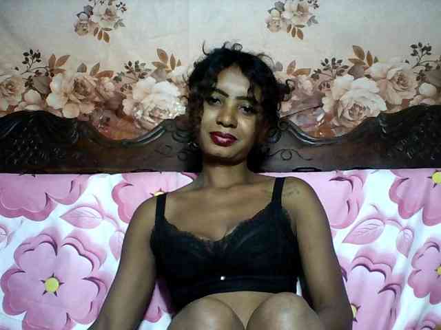 Annicka25 webcam