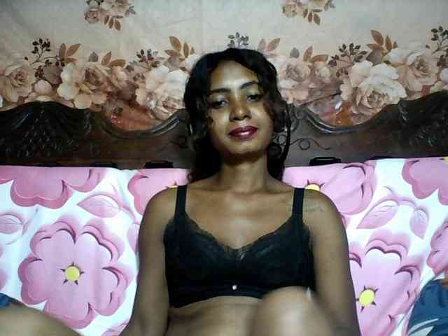 Annicka25 webcam