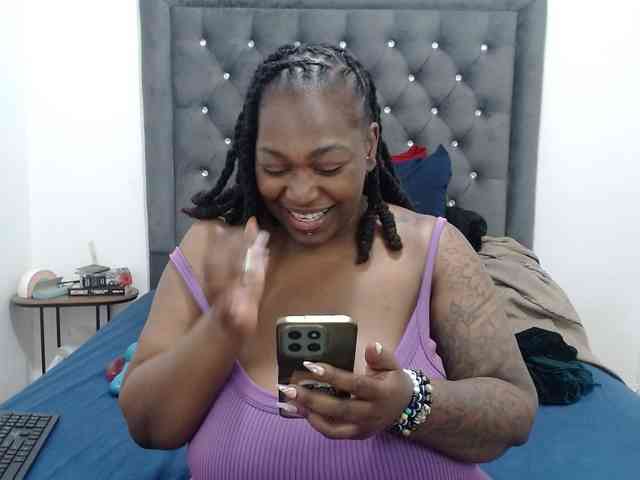 ChocSexcBeast webcam