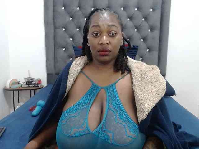 ChocSexcBeast webcam