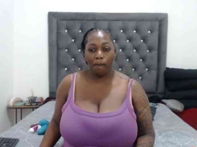 ChocSexcBeast webcam