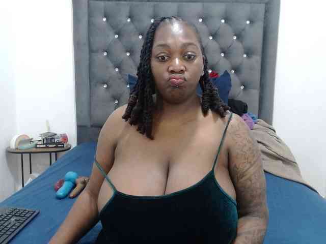 ChocSexcBeast webcam