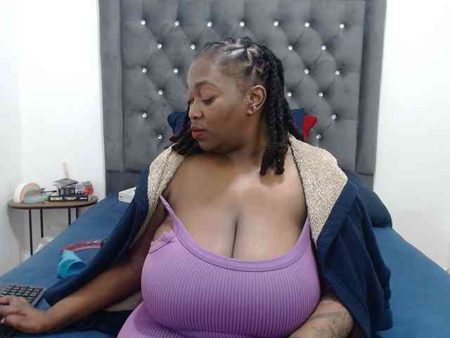 ChocSexcBeast webcam