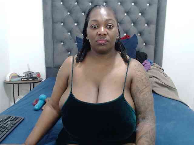 ChocSexcBeast webcam