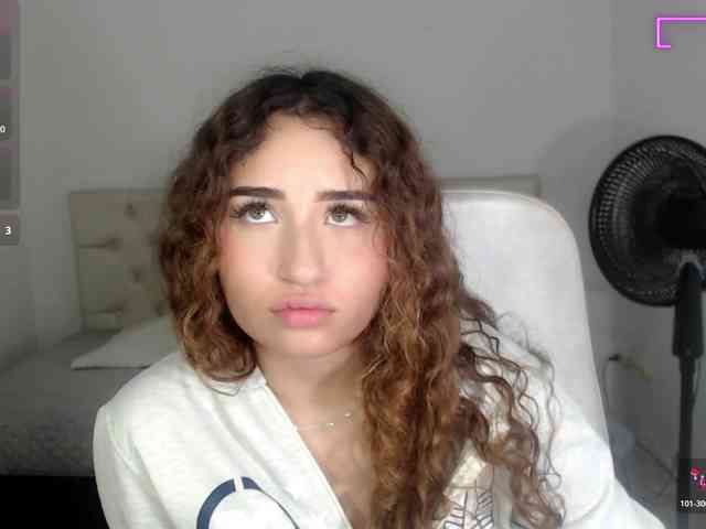 sasha-17- webcam