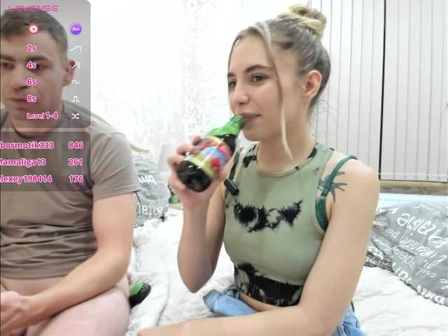 Entra en el chat con el modelo Buzzyd Buzzyd