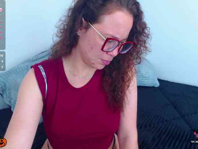SharonAGT webcam