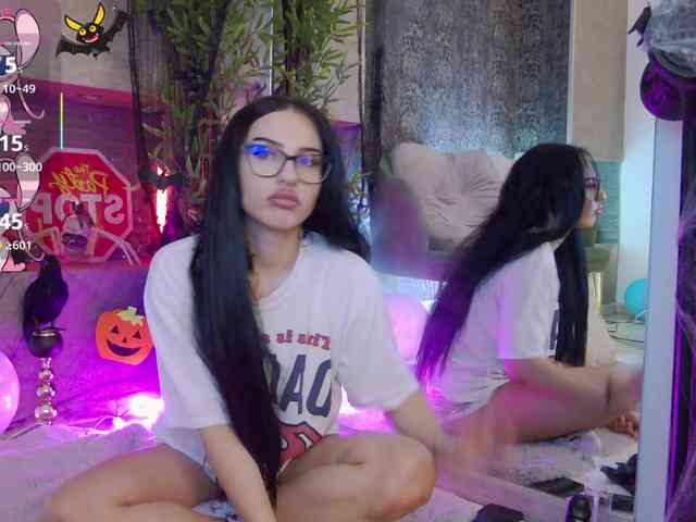 IsabellaLuxx webcam