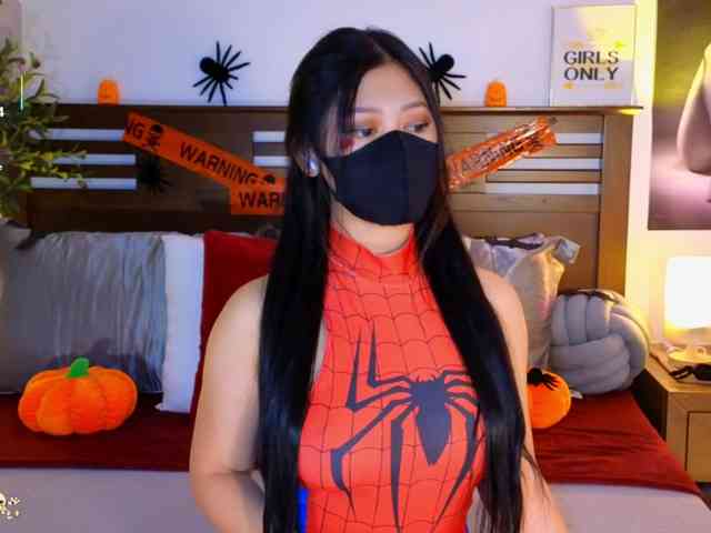 aaliyah18ally webcam