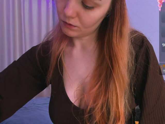 Vai a chattare su JanetShy JanetShy