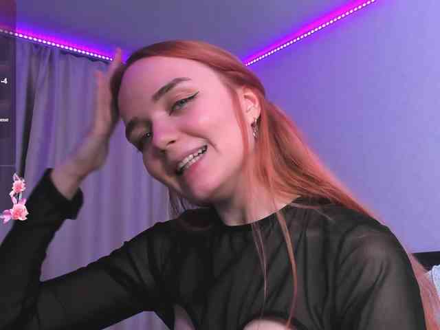 JanetShy webcam