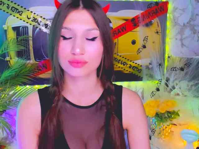 CarolineM webcam