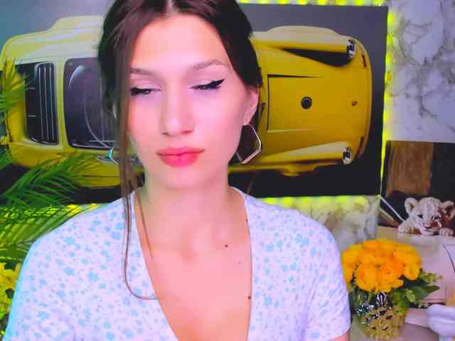 CarolineM webcam