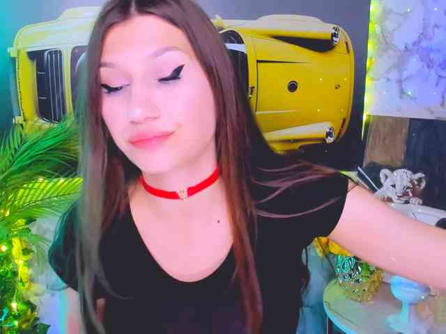 CarolineM webcam