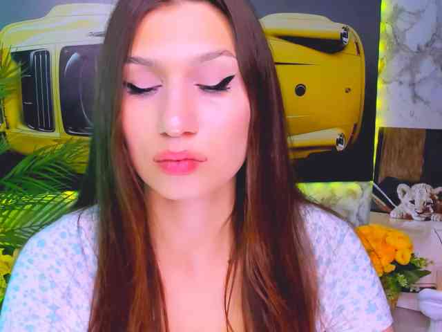 CarolineM webcam