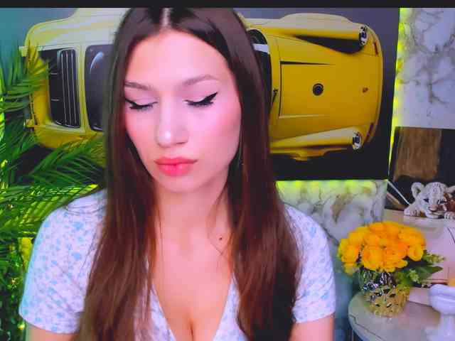 CarolineM webcam