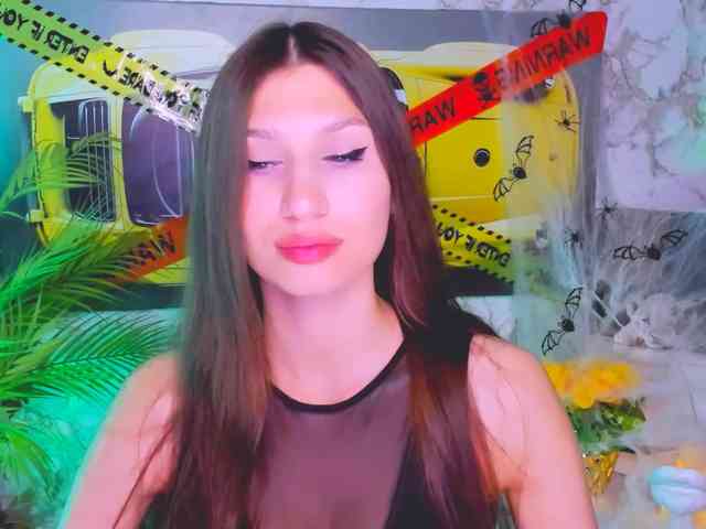 CarolineM webcam