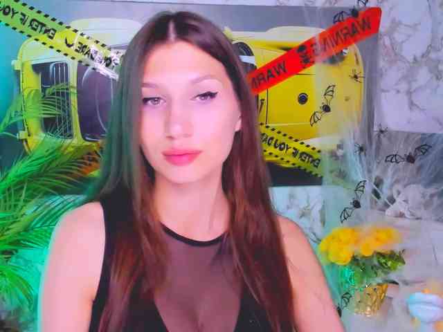 CarolineM webcam