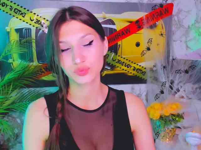CarolineM webcam